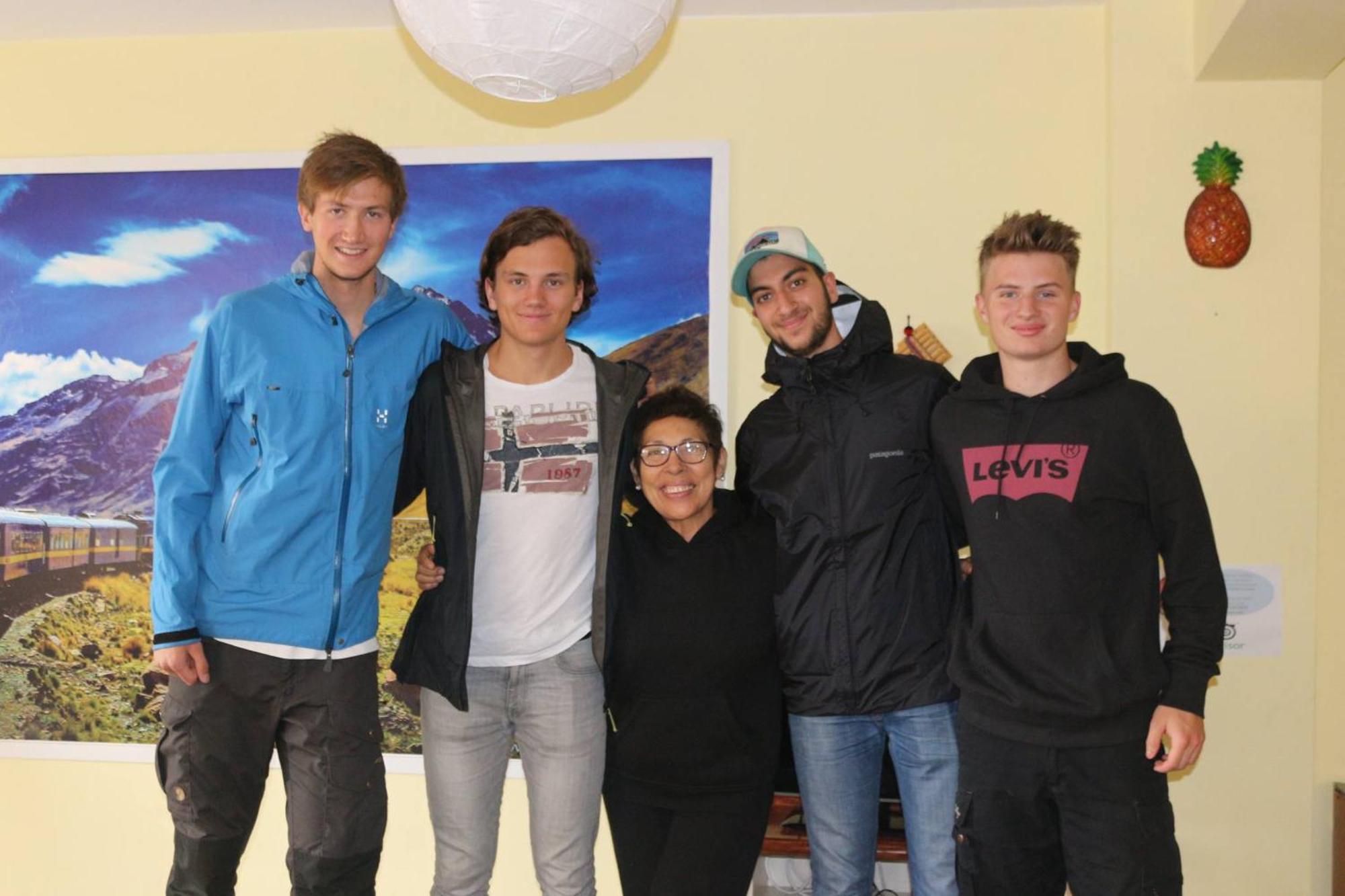 Mama Backpackers Hostel Lima Bagian luar foto