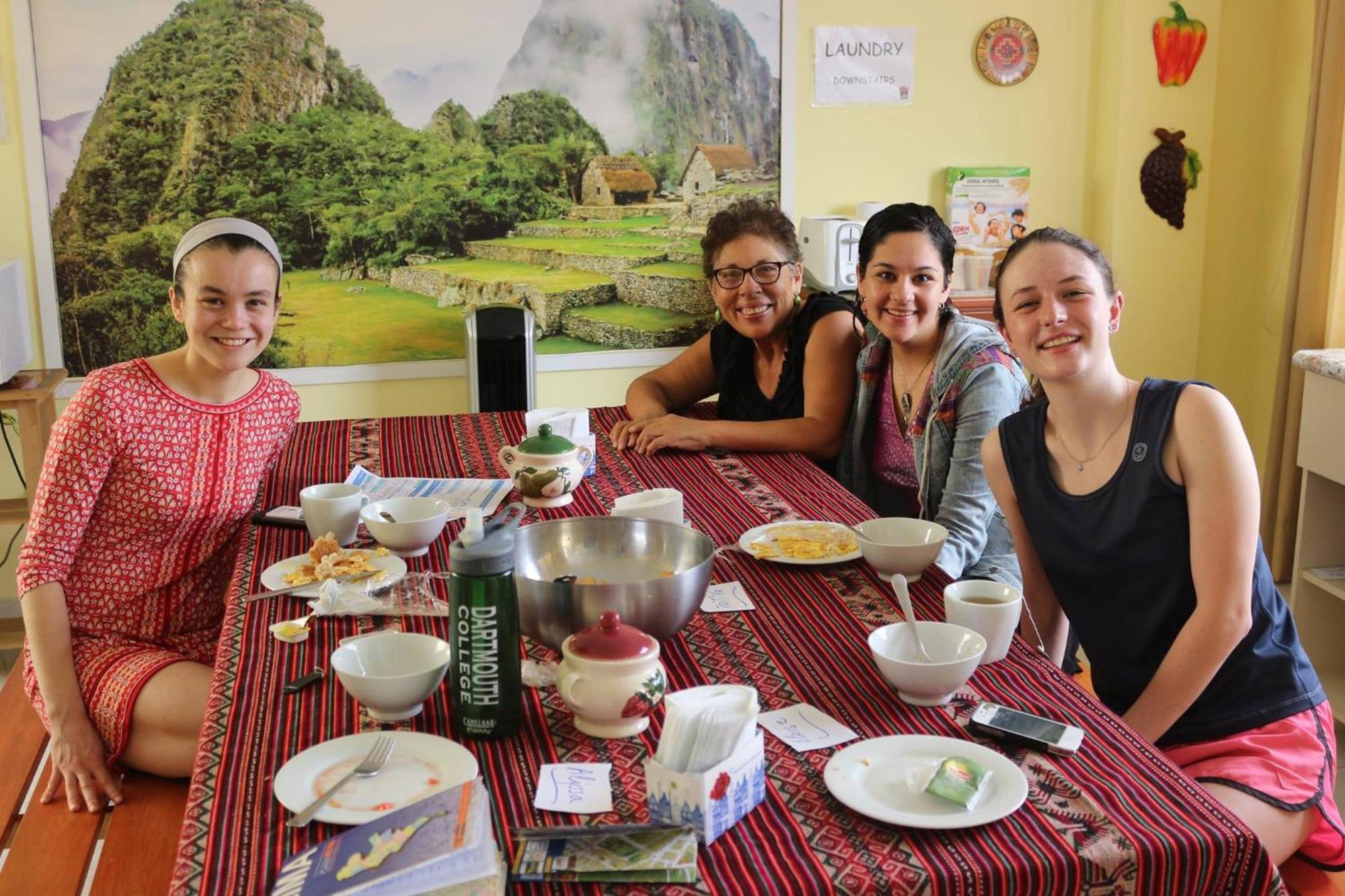 Mama Backpackers Hostel Lima Bagian luar foto