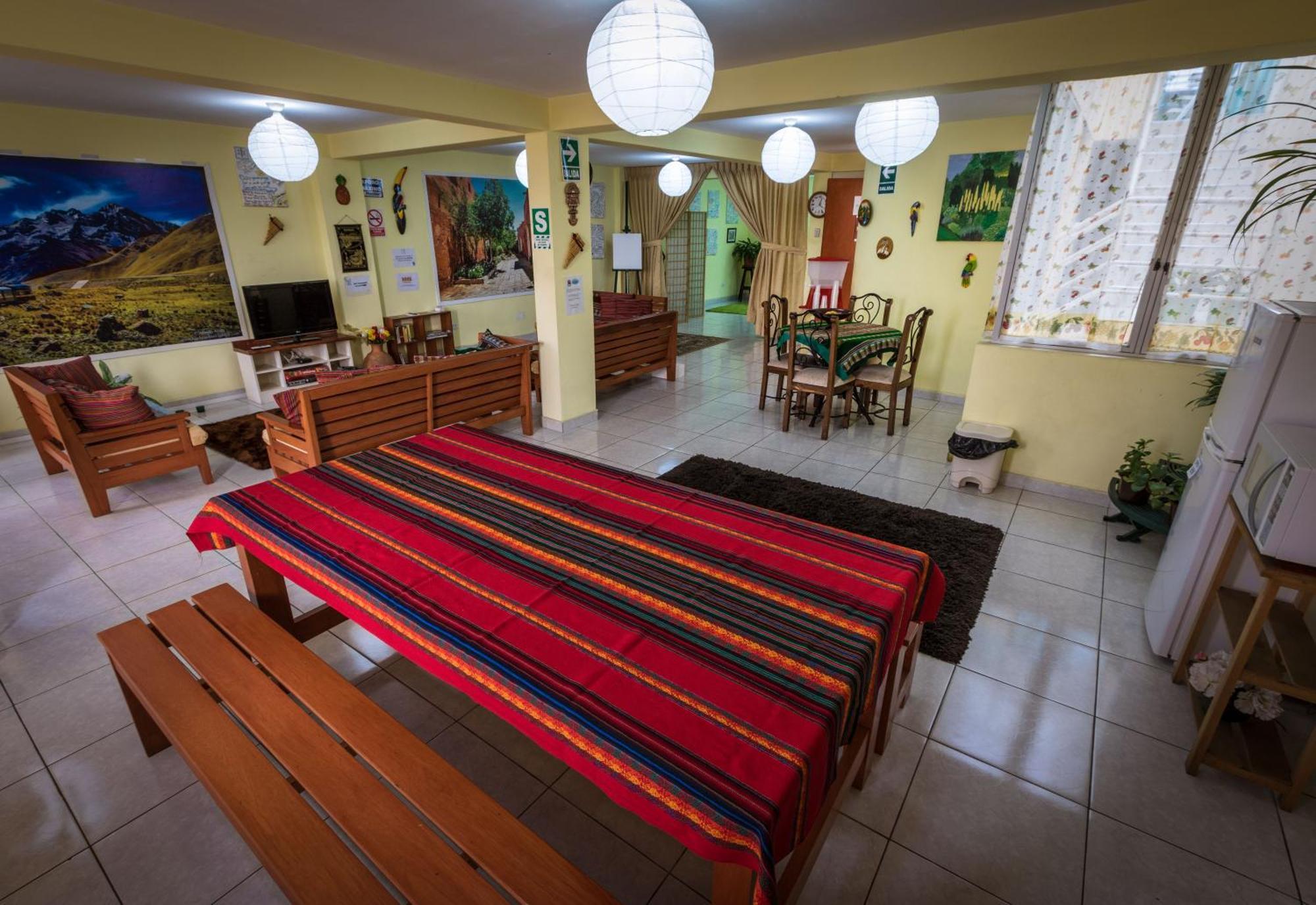 Mama Backpackers Hostel Lima Bagian luar foto