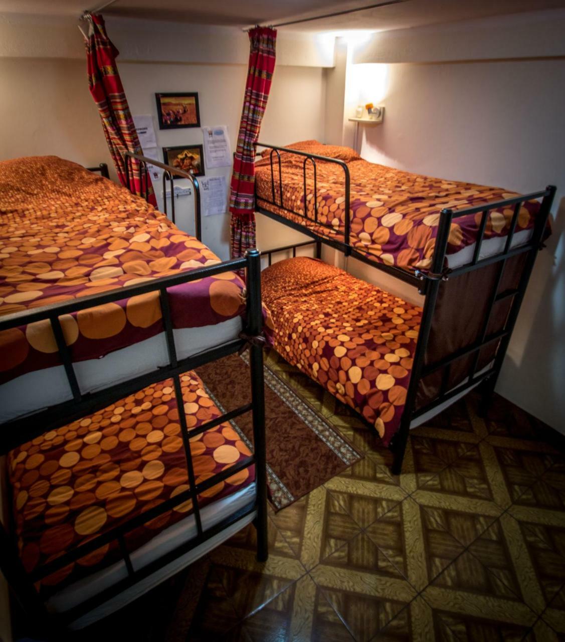 Mama Backpackers Hostel Lima Bagian luar foto