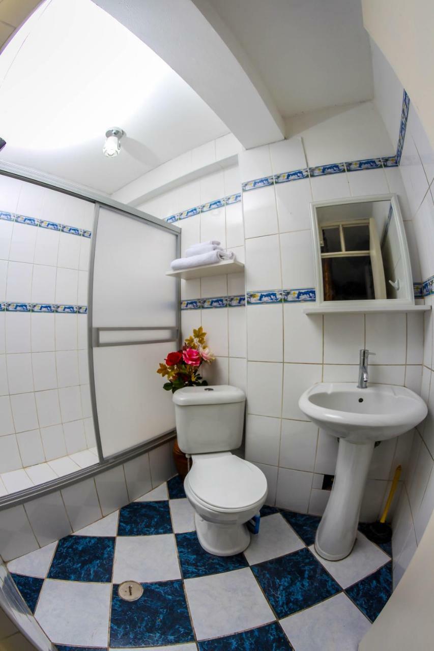 Mama Backpackers Hostel Lima Bagian luar foto
