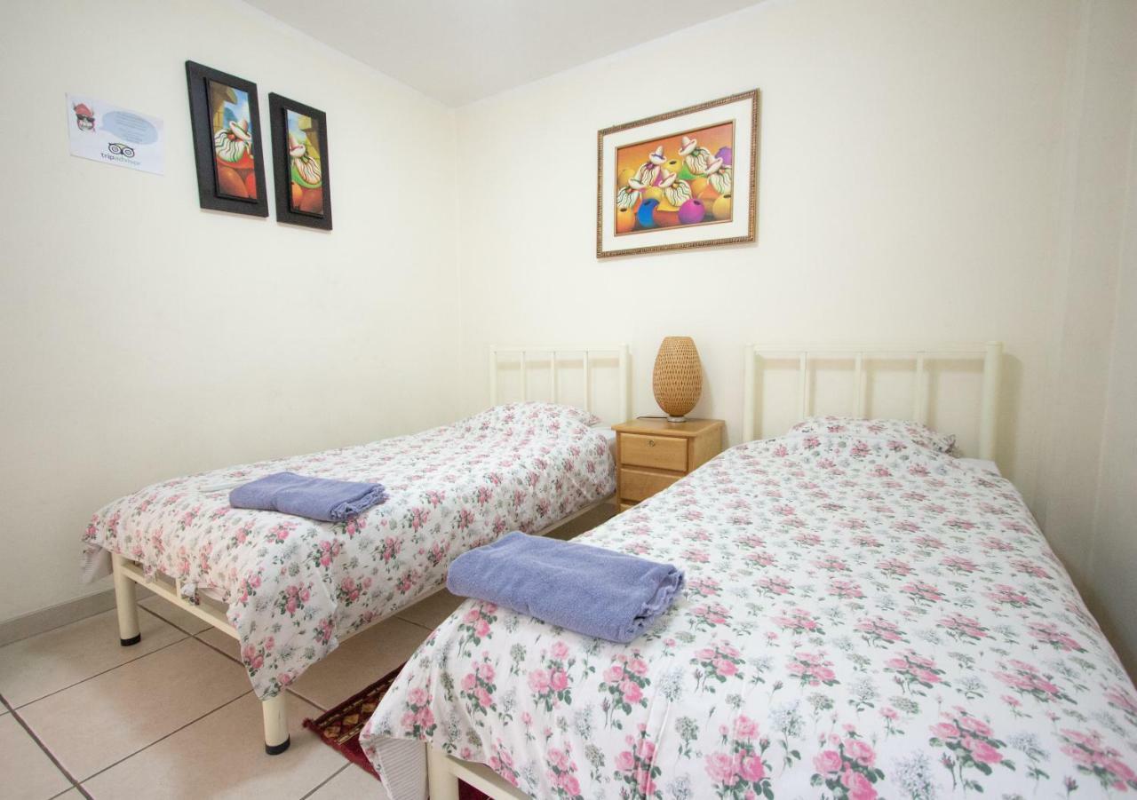 Mama Backpackers Hostel Lima Bagian luar foto